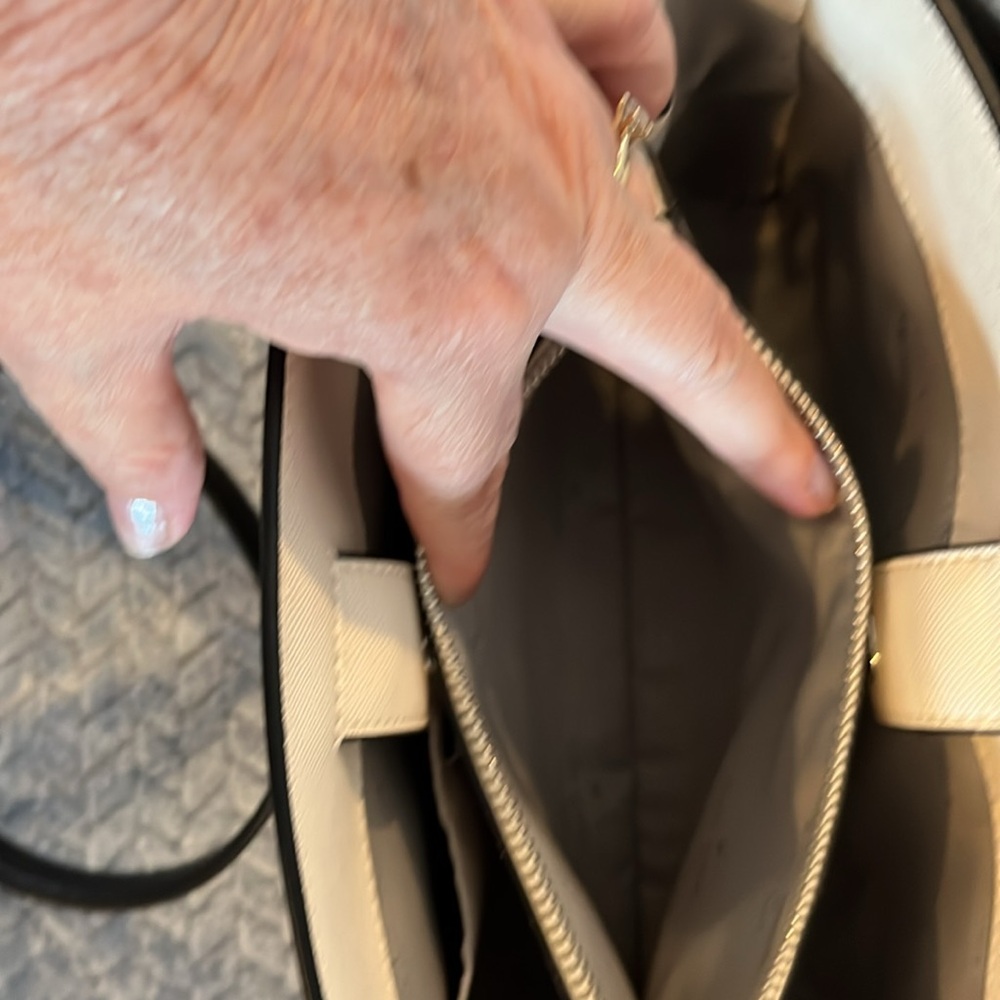 Kate spade medium crossbody - Picture 6 of 8